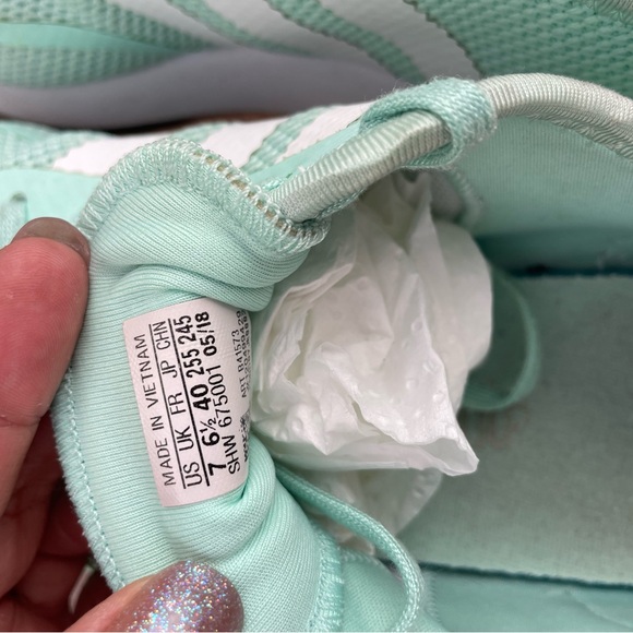 Adidas Mint and White Striped Sneakers Size 9 - Picture 12 of 12